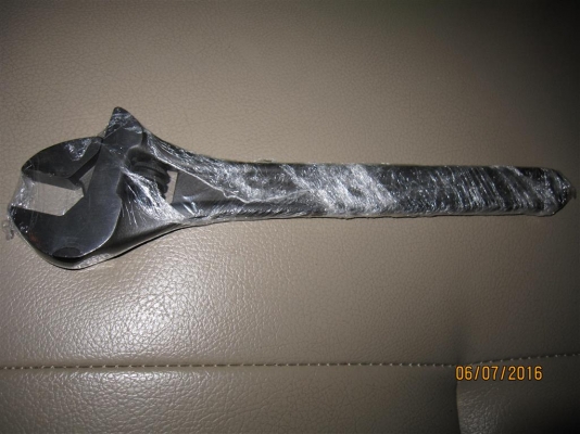 ประแจเลื่อน DOWIDAT ขนาด  10นิ้ว Made in Germany สภาพใหม่เก่าเก็บ