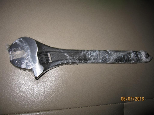 ประแจเลื่อน DOWIDAT ขนาด  10นิ้ว Made in Germany สภาพใหม่เก่าเก็บ