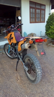 ต้องการขาย KTM EXC400 LC4 ปี 96 อินวอยราคา 50000 บาท สภาพตามรูปเลย สนใจโทร 0875449238 ครับ