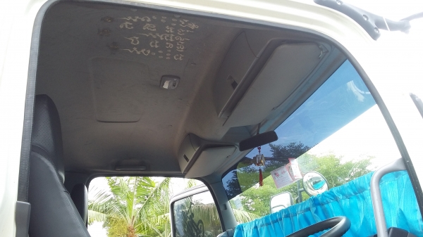 ขายรถ 6 ล้อ / ISUZU ตู้เย็น 190 แรง / ยาว 5.70 ม./ สูง 2.40 ม./ กว้าง 2.40 ม.