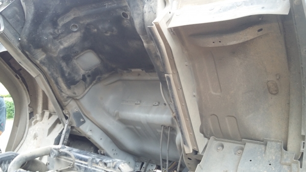 ขายรถ 6 ล้อ / ISUZU ตู้เย็น 190 แรง / ยาว 5.70 ม./ สูง 2.40 ม./ กว้าง 2.40 ม.