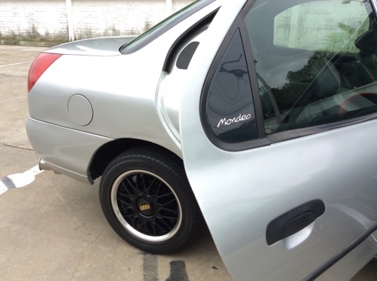 ขายรถฟอร์ด มอนดิโอ ปี98 เครื่องโตโยต้า 3Sหัวฉีด เกียร์ออโต้ ติดแก๊สLPG เพาเวอร์ ไฟฟ้า airbag2ใบ เบรคABS ภายในเดิมสวยๆเบาะหนังสวยสะอาด แอร์วิทยุCD ต้วถังเดิมตะเข็บเดิมทั้งคันไม่มีชน สีเงาสวยบางเดิม แม็กBBS รถขับดีเลยครับ พร้อมใช้ได้เลย ขายถูกครับ