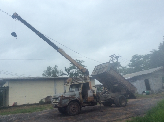 หัวยาวพร้อมใช้งานสภาพสวยยังใช้งานดีมากๆครัชซีนางฟ้าดั้มพร้อมเครนเอกสารพร้อมโอนราคา200000