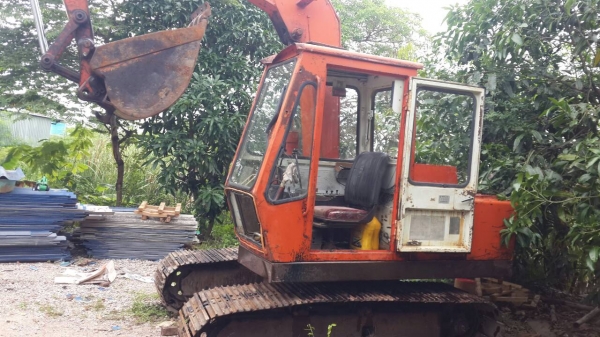 แบล็คโฮลขนาด 60 Hitachi UH-02 เก่าญี่ปุ่นแท้ สภาพสวยพร้อมใช้