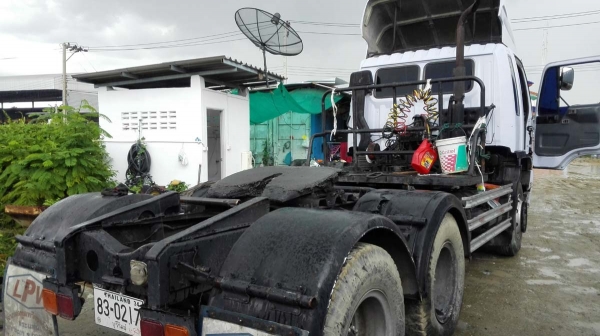 หัวลากมือสอง/ Hino FM2K/ 260 แรง ปี 42 เกียร์อีตัน/ กระจกไฟฟ้า/ สวยเต็มตามรุ่น