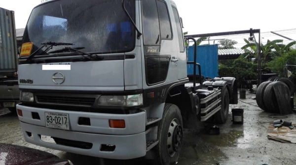 หัวลากมือสอง/ Hino FM2K/ 260 แรง ปี 42 เกียร์อีตัน/ กระจกไฟฟ้า/ สวยเต็มตามรุ่น