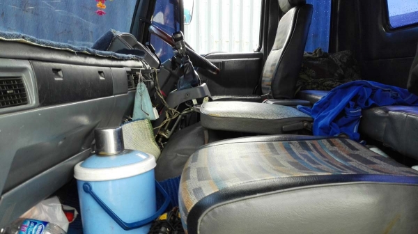 หัวลากมือสอง/ Hino FM2K/ 260 แรง ปี 42 เกียร์อีตัน/ กระจกไฟฟ้า/ สวยเต็มตามรุ่น