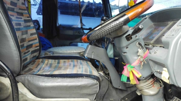 หัวลากมือสอง/ Hino FM2K/ 260 แรง ปี 42 เกียร์อีตัน/ กระจกไฟฟ้า/ สวยเต็มตามรุ่น