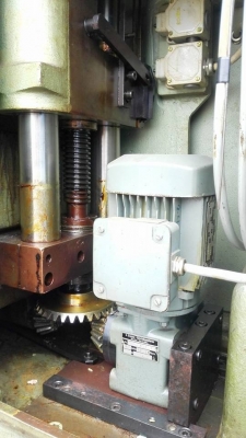 เครื่องลับคมเยอรมันสองหัว GUHRING TOOL ลับดอกสว่าน ลับดอกเอนมิล ตัวใหญ่ลับได้ถึง 2" Made in GERMANY