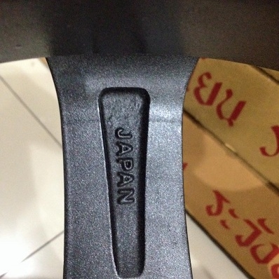 Honda Type-R  8 ก้าน 4รู100 กว้าง 7 นิ้ว ET 42 สภาพสวย ตจวส่งได้ครับ 8,500/4วง *