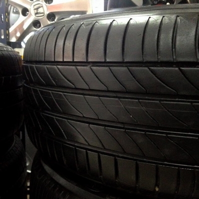 ยางมิชลิน ปี13-14-15 ลายเดียวกัน ET41 ไม่มีซ่อม ตจวส่งได้ครับ 10,700/4วง