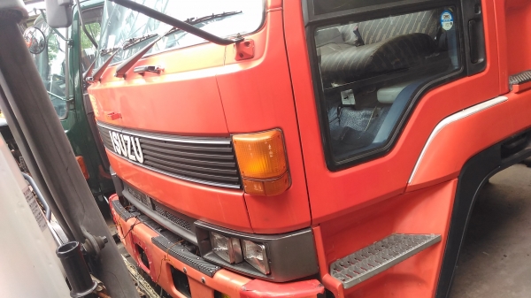 Isuzu rocky หัวกว้างสามใบปัด ติดรถดับเพลิงสภาพสวยมากจริงๆ Isuzu rocky หัวกว้างสามใบปัด ติดรถดับเพลิงสภาพสวยมากจริงๆ