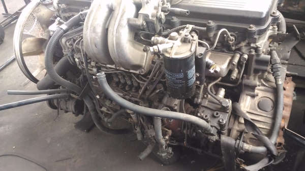 เครื่องยนต์มิตซู 6m 61 รุ่นใหม่ ปั้มใหญ่ 210 แรง