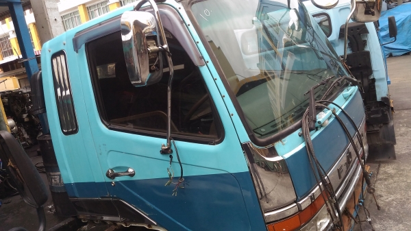 หัวเก๋งมิตซูบิชิฟูโซ่ 627 หัวเล็กแบบมีแถบที่นอน หัวนอก หัวเก๋งมิตซูบิชิฟูโซ่ 627 หัวเล็กแบบมีแถบที่นอน หัวนอก