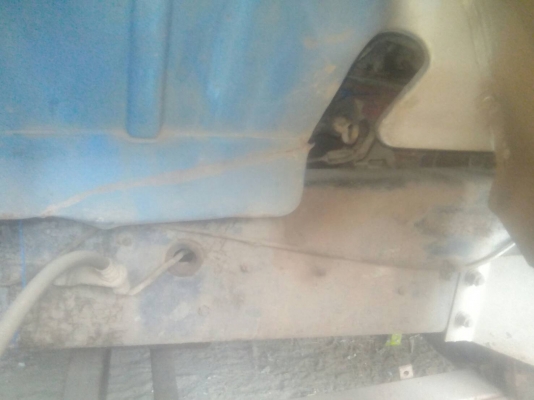 ขาย6ล้อ. รถน้ำยาง 900/20. เครื่องEH700.   168.  ,แรง ทะเบียนพร้อมโอน