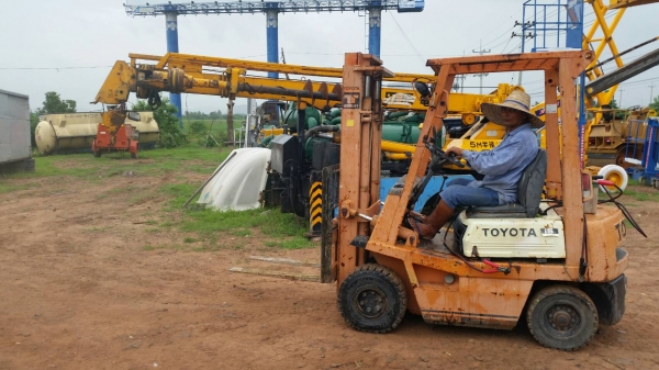 ขาย ถูกๆครับ รถโฟคลิฟท์ TOYOTA 3FG 1.5 ตัน เบนชิน เสาสูง 3.5 ม. เพียง 88,000 บาท