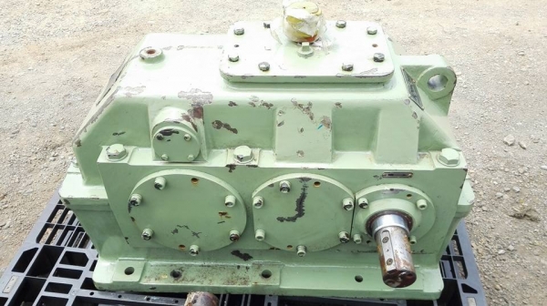 หัวเกียร์ทด FORMOSA Made in TAIWAN อัตราทด 1 : 6 ใช้กับมอเตอร์ 75 HP ของใหม่ 100\% ไม่เคยใช้งาน!!