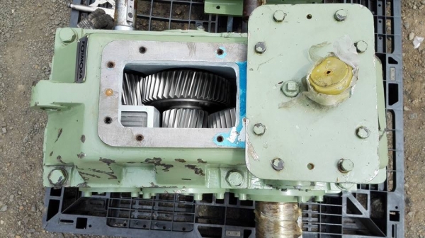 หัวเกียร์ทด FORMOSA Made in TAIWAN อัตราทด 1 : 6 ใช้กับมอเตอร์ 75 HP ของใหม่ 100\% ไม่เคยใช้งาน!!