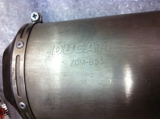 ปลายท่อ Ducati 848