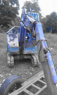 โคมัสสุ PC 28 UU