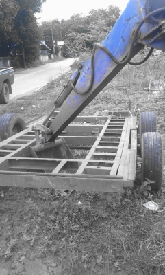 โคมัสสุ PC 28 UU