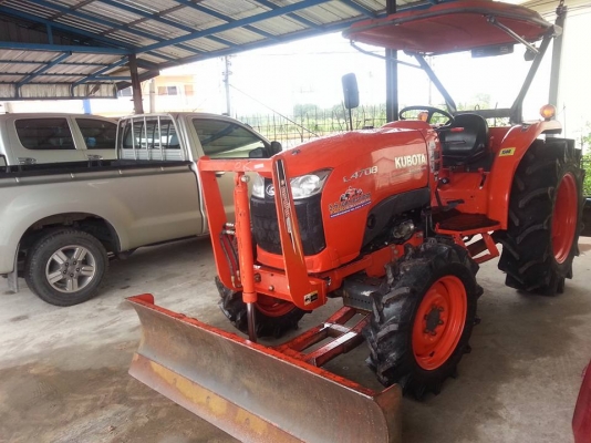 คูโบต้า L4708 4 WD พร้อมใบมีดตราช้าง  ปี 2556