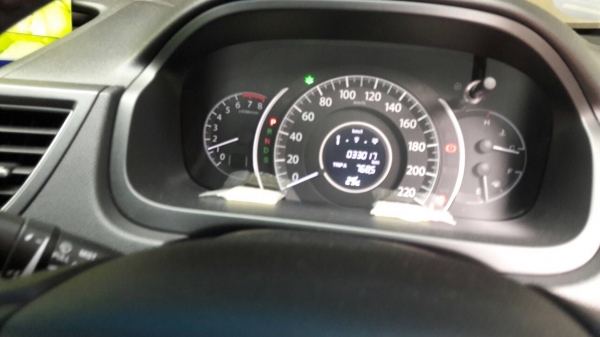 ขาย HONDA CR-V ปี 2013/2557 ตัวทอป 4WD เกียร์ออโต้ วิ่งน้อย รถสวยเดิมทุกอย่างครับ