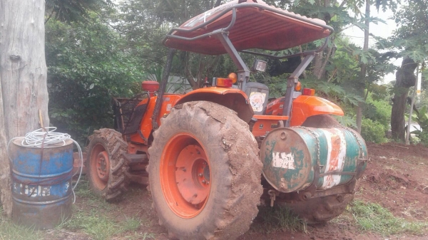 ขาย รถไถ KUBOTA M7040 ปี 51 เอกสารเล่มทะเบียน อุปกร์มีใบดันหน้า และผาน 5 ขาย รถไถ KUBOTA M7040 ปี 51 เอกสารเล่มทะเบียน อุปกร์มีใบดันหน้า และผาน 5