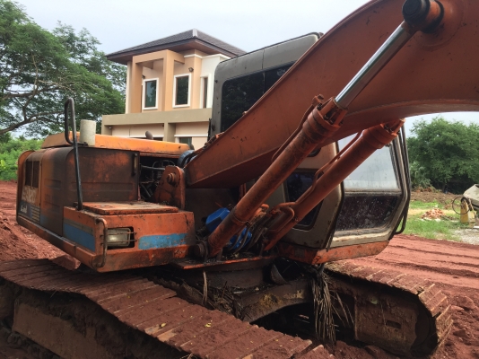 ขายแบคโฮ hitachi 120-1