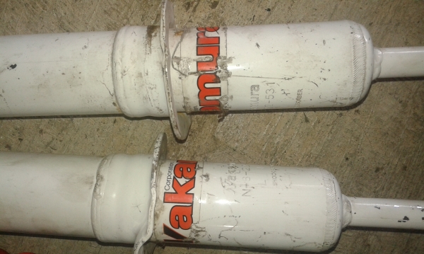 ขายโช้คอัพยี่ห้อ นากามูระใส่วีโก้ตัวสูงลดเหลือ3000ครับ