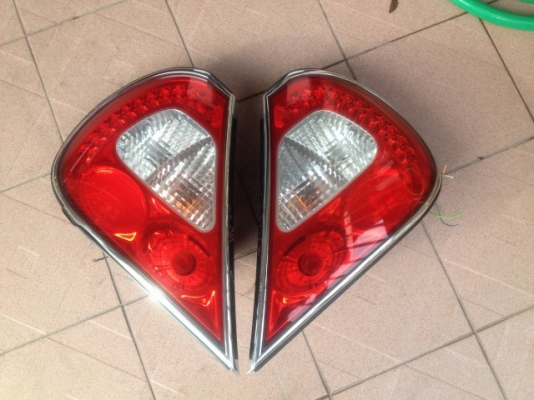 ไฟท้าย JAGUAR XJ6 เป็น LED เก่าญี่ปุ่นเเท้สภาพสวยคู่ละ