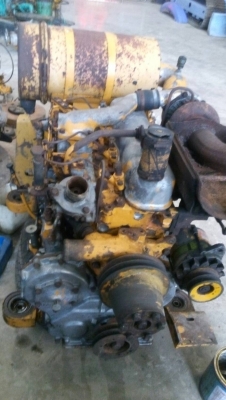 ขายเครื่องรถแมคโค S-4-D-105-5 และ ปั้มสามตอน  13 ฟัน ของเก่านอกสภาพสวยขายไม่แพงครับ