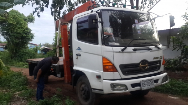 ขายด่วนHINOMEGAหกล้อ5.5เมตรติดเครน3ตันราคาเบาๆโทร0801515451ไอดีไลน์0801515451