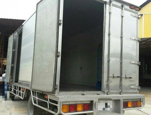 ขายดาวน์ 200,000บ หกล้อ อีซูชุ FRR 210ปี57 ช่วงยาว5.80ม ตู้เปียก สภาพดีสวยบางเดิมๆไม่มีชน ง่ายๆ เปลี่ยนสัณญา เช้า-ซื้อ รับรถกลับบ้านเลยครับ รถสวยเดิมๆน่าใช้