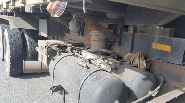 Hino 344 พ่วงหางสามเพลา ดั้ม 22 ล้อ รถบ้านมือเดียวออกห้างคะ Hino 344 พ่วงหางสามเพลา ดั้ม 22 ล้อ รถบ้านมือเดียวออกห้างคะ