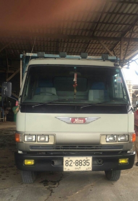 หกล้อ ฮีโน่ FC120ปี40ซุปเปอร์เสีย ดั้มกะบะเรส หัวเก๋งสวยบางสีเดิมๆพายในครบ แอร์เย็นๆ สภาพพร้อมใช้รถวิ่งงานประจำ เล่มทะเบียนพร้อมโอน ขายราคาเบาะ 325,000บ เหมาะสำหรับนักปั้น ครับ