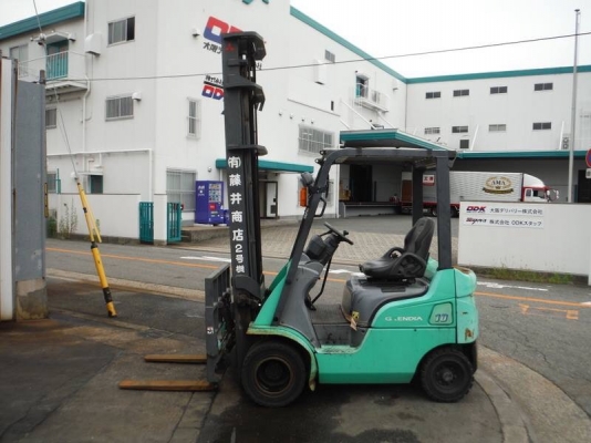 แหล่งรวมรถโฟล์คลิฟท์งาเทฮิ้งค์ฟอร์คภาคตะวันออกสำหรับตักยางก้อนยางพาราและยางถ้วยสนใจเข้าดูสินค้าเราได้ที่http://www.forklifthingfork.com