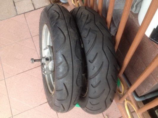 ล้อติดยางดุมเบรค HONDA DIO ZX ยางสวยๆดอกเต็มใช้งานได้ยาวๆเก่าญี่ปุ่นเเท้