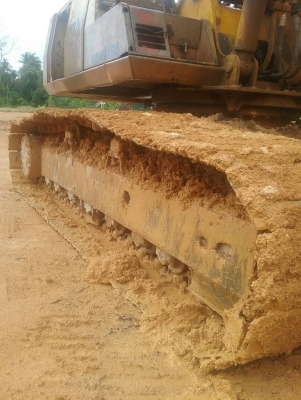 ขายรถแบคโฮ KOMATSU PC200-5 ระบบไฟเต็ม คอลโทรลสั้น เอกสารเล่มทะเบียน ราคา 570000