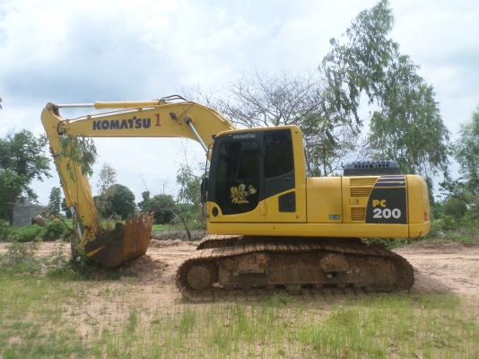 Komatsu Pc200 รุ่น8