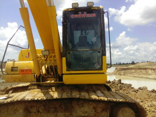 Komatsu Pc200 รุ่น8