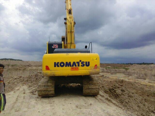 Komatsu Pc200 รุ่น8 (คันที่2)