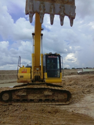 Komatsu Pc200 รุ่น8 (คันที่2)