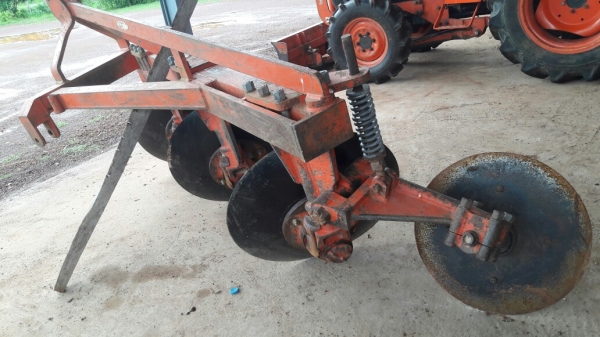 ขายผาน3X26ตราช้างใบใหม่ไม่หักไม่เชื่อมเดิมๆครับ