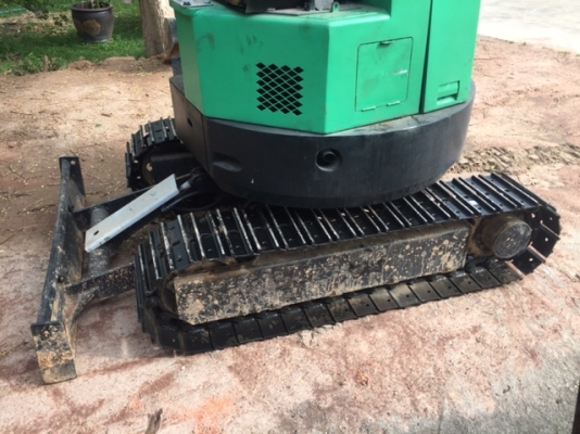 ขายรถแบคโฮ โคมัตสุ KOMATSU PC28 เครื่องยนต์ดีเซล พร้อมเปลี่ยนแทรกเหล็กใหม่ พร้อมเอกสารรับรองการนำเข้าINVOICE สภาพพร้อมใช้