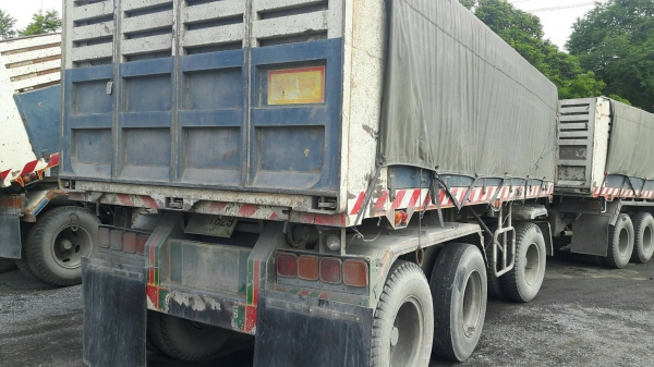 ขายด่วนครับ NISSAN CWN454M เครื่อง320 ปี52 แม่ ลูก ดั้มข้างเรียบ รถสวยพร้อมใช้งาน ครับ