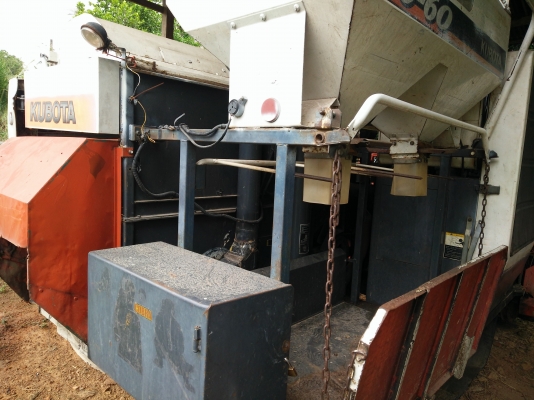 ขายรถเกี่ยวข้าว 60 ใช้งานได้ปกติ