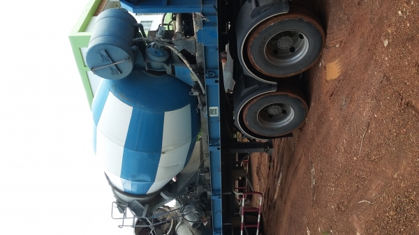 ขายโม่ติดหลังรถบรรทุก 7 คิว มี3ตัว ส่งให้ฟรี ขายโม่ติดหลังรถบรรทุก 7 คิว มี3ตัว ส่งให้ฟรี