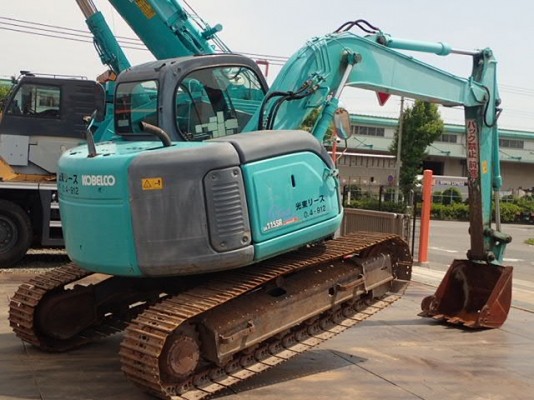 ขายรถขุดเก่าญี่ปุ่น kobelco sk115 yy04 รถสวยจริง รถมาถึงเมืองไทยเร็วๆนี้ สนใจติดต่อสอบถาม 092-3309229 อีด