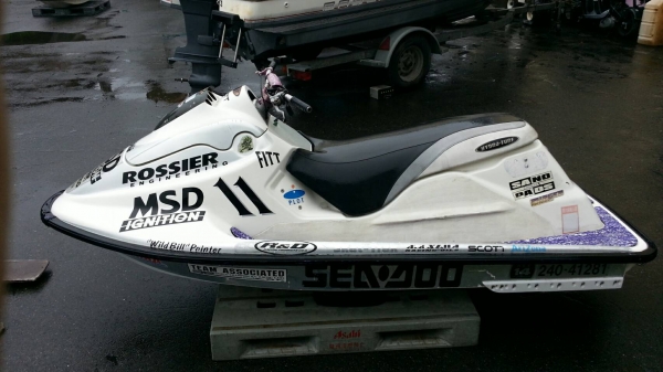 น่าจะเหลือลำเดียวในโลกการแข่งขัน SEADOO 720 (บอดี้เคฟล่าทั้งลำ ท่อแฟ๊กซ์จัดเต็ม) ถึงไทยจูนเองวิ่งแน่55555 จัดราคา 99,999฿ น่าจะเหลือลำเดียวในโลกการแข่งขัน SEADOO 720 (บอดี้เคฟล่าทั้งลำ ท่อแฟ๊กซ์จัดเต็ม) ถึงไทยจูนเองวิ่งแน่55555 จัดราคา 99,999฿